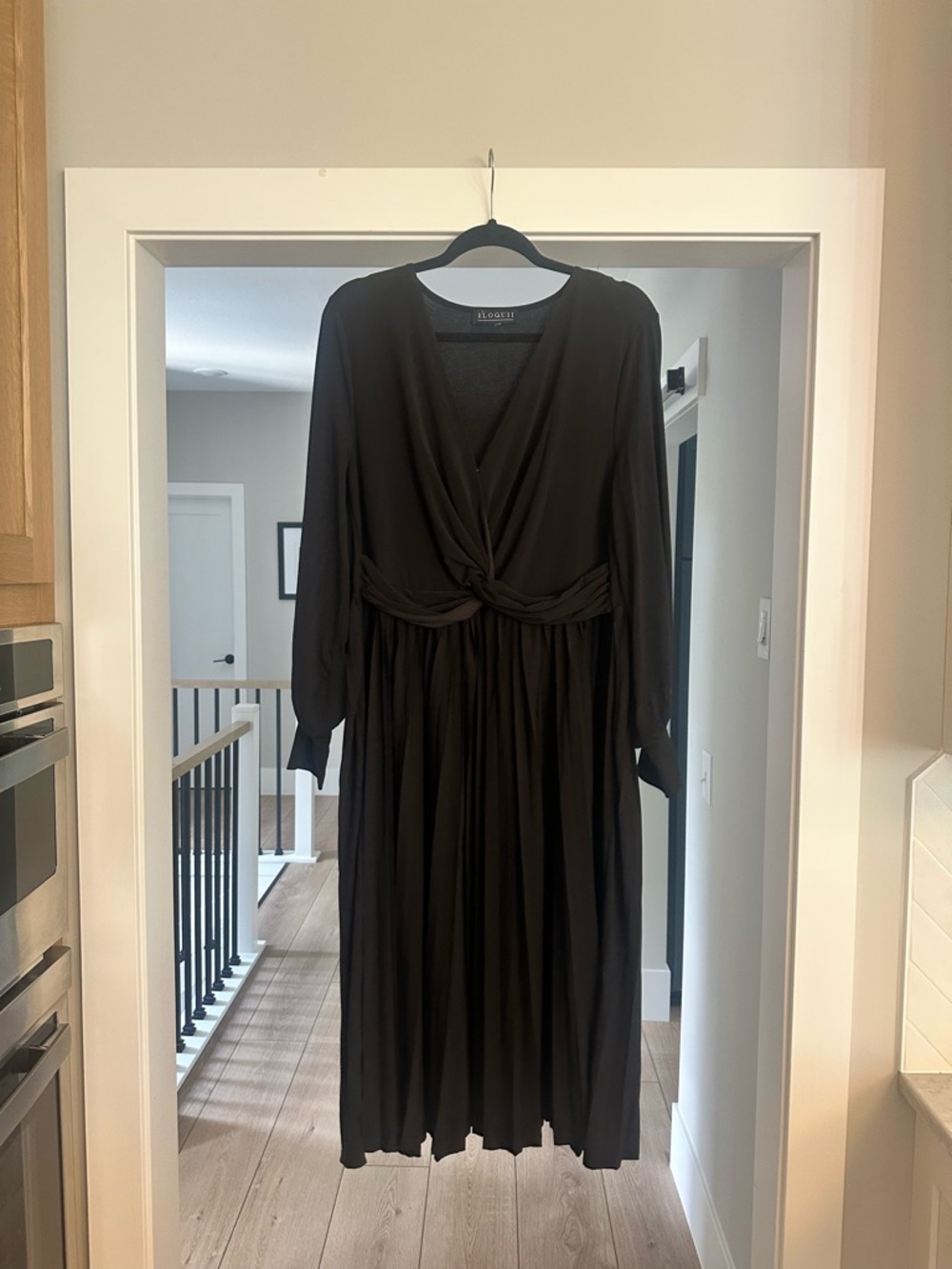 Eloquii Black Twist-Front Midi Dress
